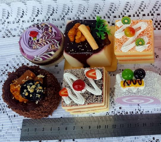 Foam Mini Cakes Assorted Pk 6 Foam Mini Cakes Assorted Pk 6